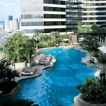 Renaissance Hong Kong Harbour View Hotel